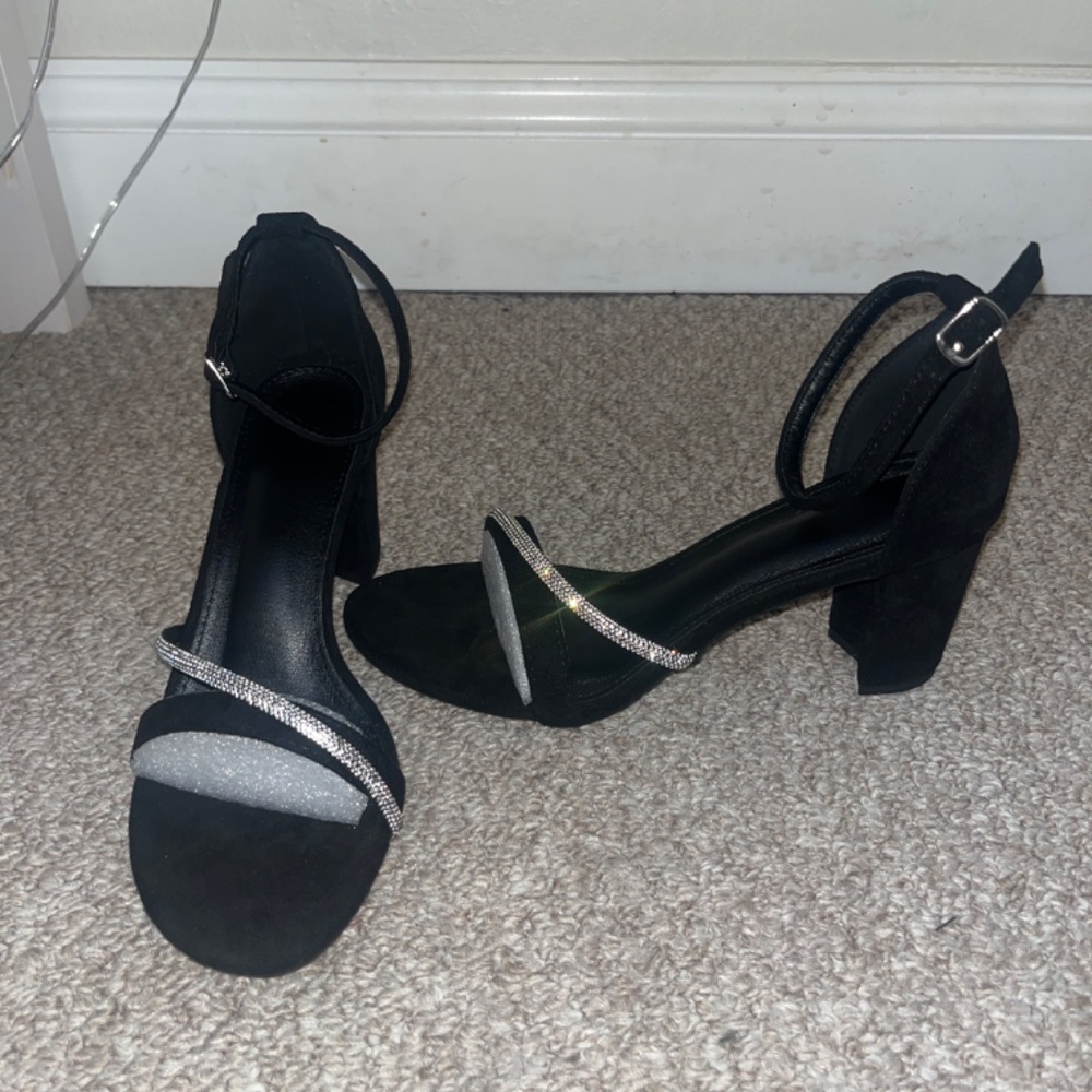 Black High Heels with Glittery Rhinestone Strap US 7, CN 38 - Picture 2 of 3